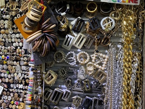 Apparel-supply-chain-and-shipping-support